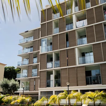 Solimar I Pool Gym & Parking Apartment
