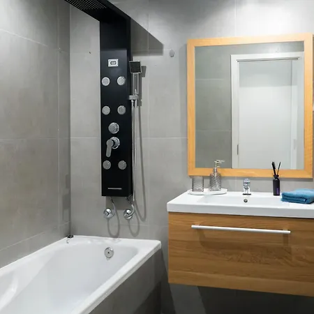 Apartment Solimar I Pool Gym & Parking
